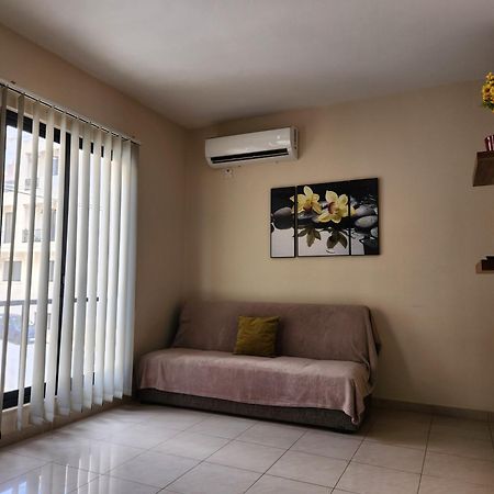 Sea Views Apartment-Wifi-Sleep 5 Марсаскала Екстер'єр фото