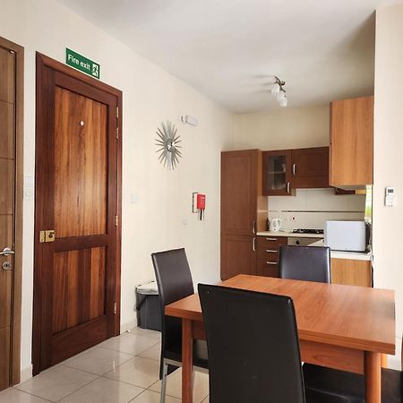 Sea Views Apartment-Wifi-Sleep 5 Марсаскала Екстер'єр фото